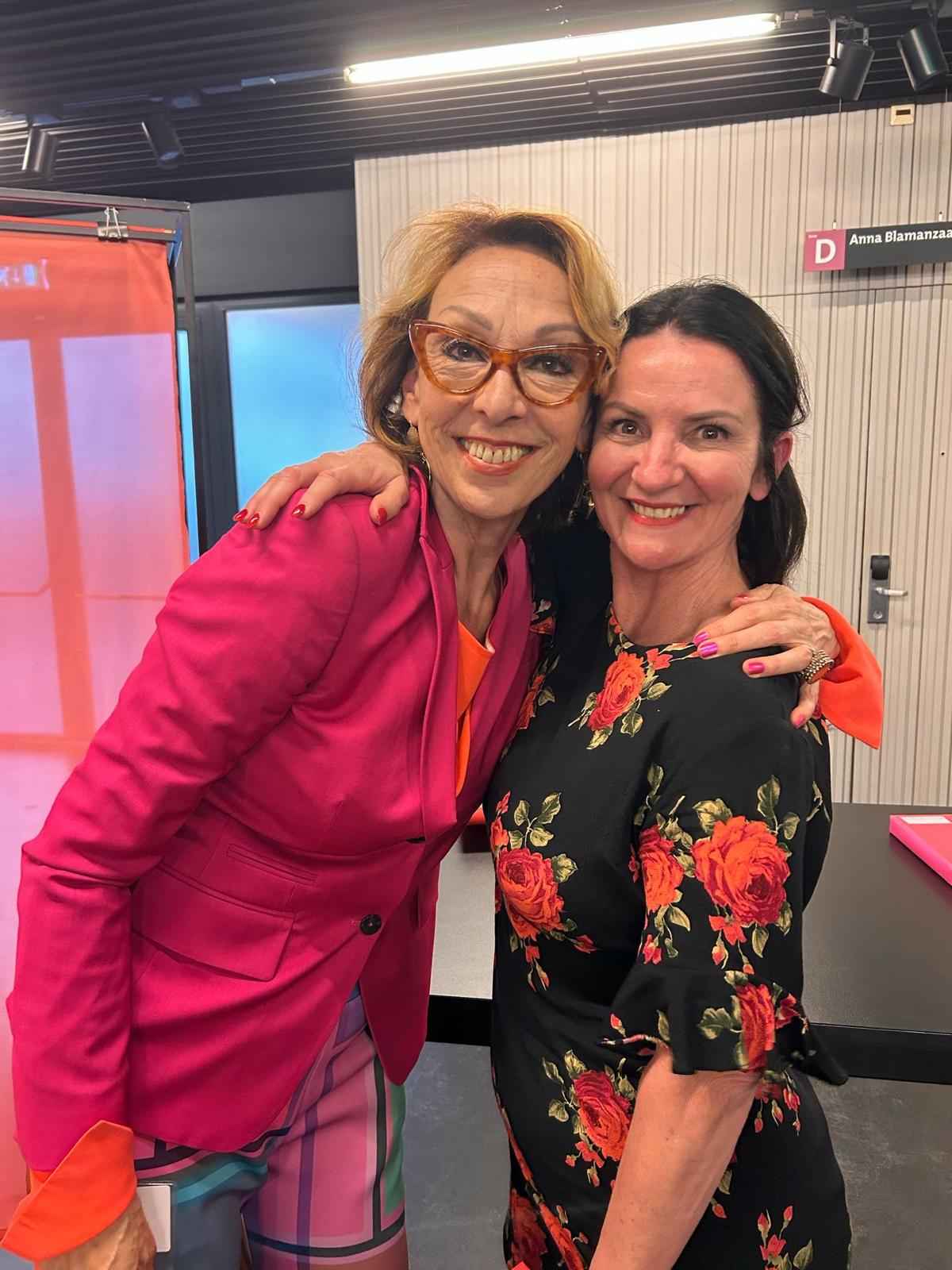 Foto boeklancering BUSINESS SUCCES met een smile www.company-optimizer.nl 124 Foto boeklancering BUSINESS SUCCES met een smile www.company-optimizer.nl 124