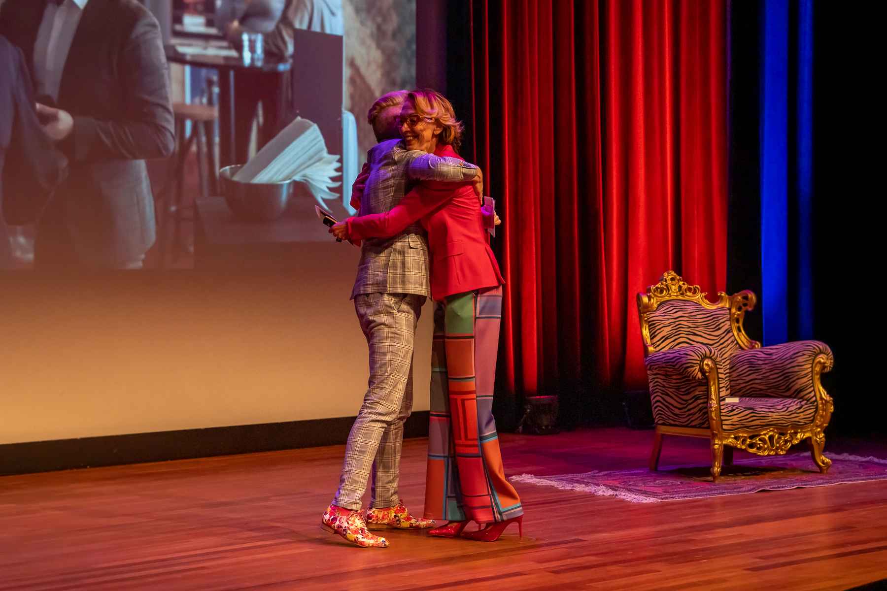 Foto boeklancering BUSINESS SUCCES met een smile www.company-optimizer.nl 54 Foto boeklancering BUSINESS SUCCES met een smile www.company-optimizer.nl 54